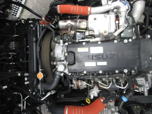 いすゞ エルフ 2RG-NPR88AN(2WD)の写真35