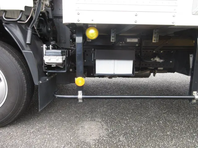 いすゞ エルフ 2RG-NPR88AN(2WD)の写真40