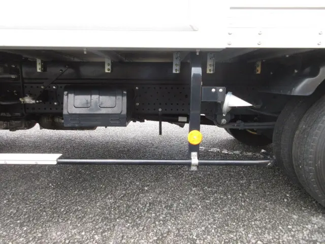 いすゞ エルフ 2RG-NPR88AN(2WD)の写真41