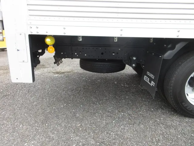 いすゞ エルフ 2RG-NPR88AN(2WD)の写真43