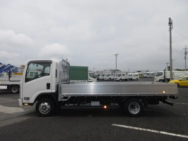 いすゞ エルフ TPG-NPS85AR(4WD)の写真5
