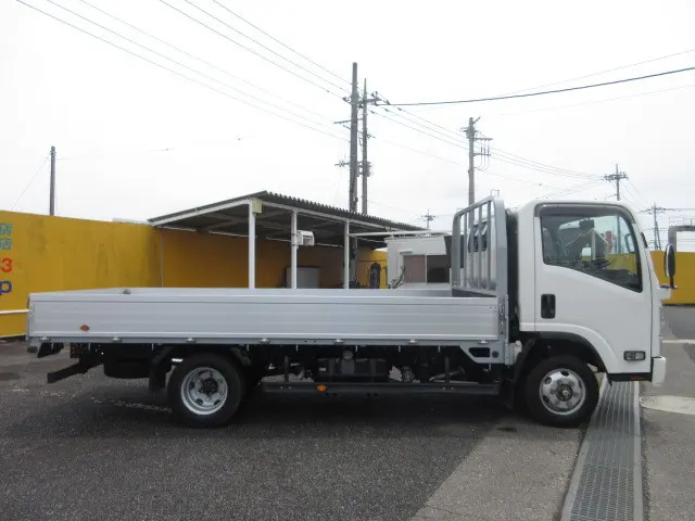 いすゞ エルフ TPG-NPS85AR(4WD)の写真6