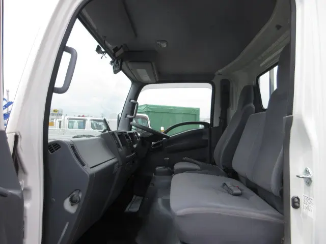 いすゞ エルフ TPG-NPS85AR(4WD)の写真24