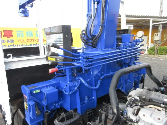 いすゞ エルフ 2RG-NPR88YN(2WD)の写真31