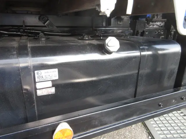 いすゞ エルフ 2RG-NPR88YN(2WD)の写真45