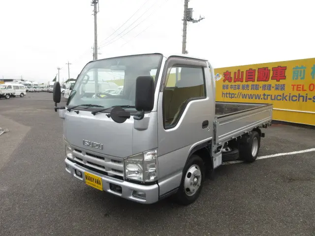 いすゞ エルフ BKG-NHR85A(2WD)の写真1