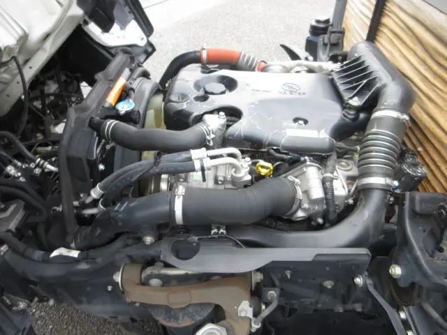 いすゞ エルフ BKG-NHR85A(2WD)の写真26