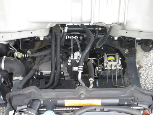 いすゞ エルフ BKG-NHR85A(2WD)の写真28
