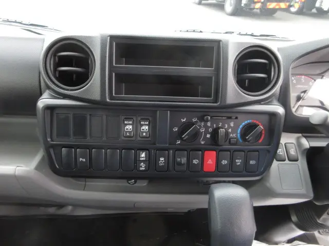 トヨタ ダイナ 2DG-GDY281(4WD)の写真17