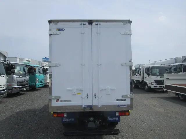 三菱 キャンター 2RG-FBAV0(2WD)の写真7