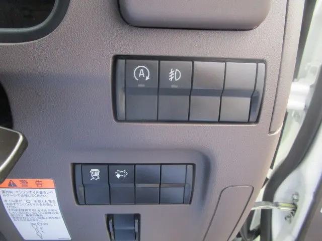 三菱 キャンター 2RG-FBAV0(2WD)の写真15