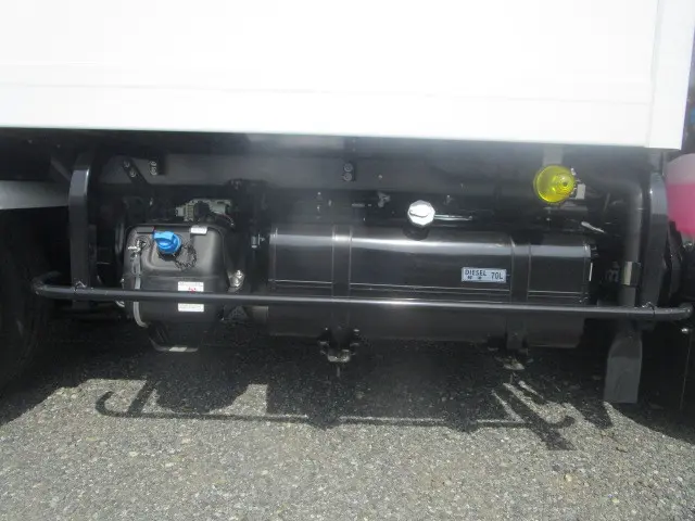 三菱 キャンター 2RG-FBAV0(2WD)の写真36