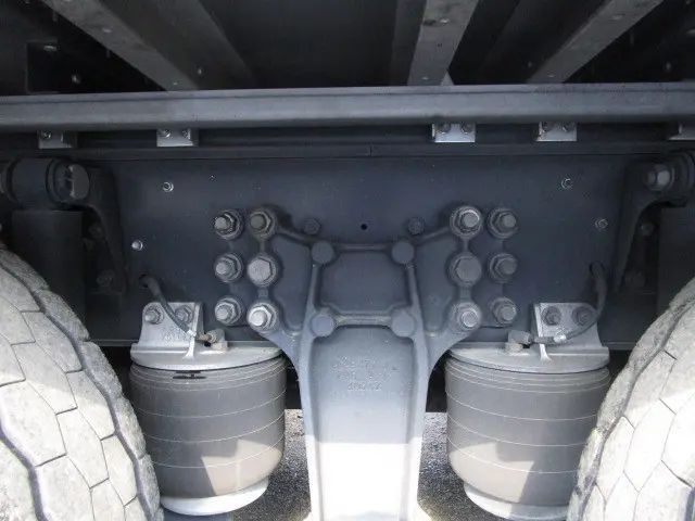 いすゞ ギガ 2PG-CYJ77D(8x4)の写真36