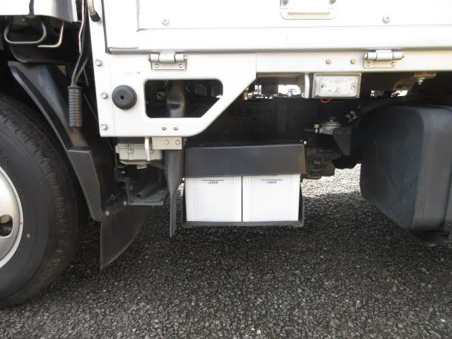 いすゞ エルフ 2RG-NJS88A(4WD)の写真30