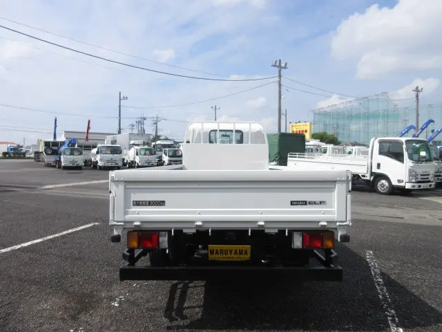 いすゞ エルフ TRG-NMR85AR(2WD)の写真7