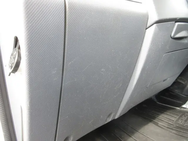いすゞ エルフ TRG-NMR85AR(2WD)の写真24