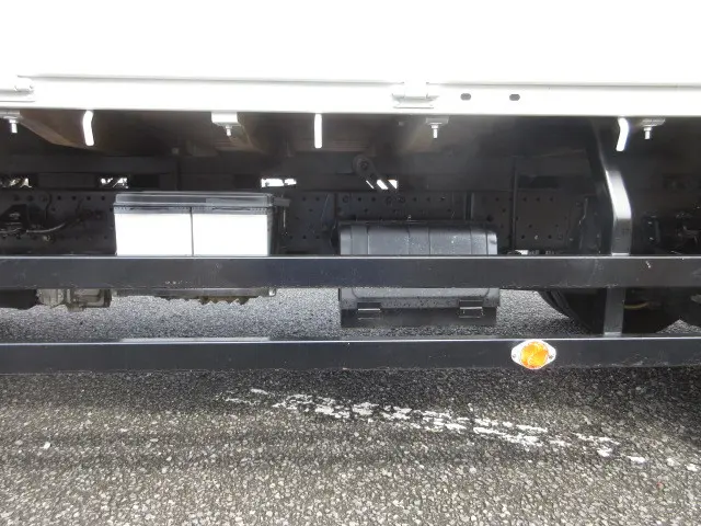 いすゞ エルフ TRG-NMR85AR(2WD)の写真39