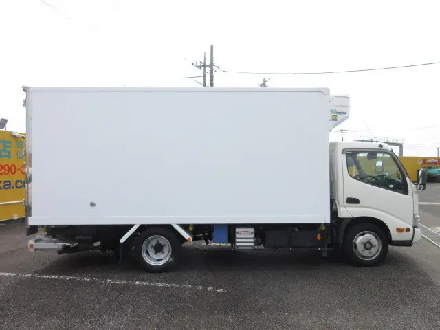 日野 デュトロ 2RG-XZU655M(2WD)の写真6