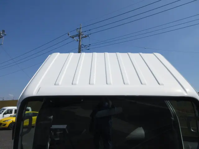いすゞ エルフ 2RG-NHS88A(4WD)の写真16