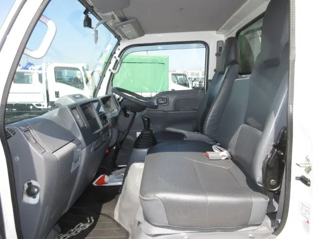 いすゞ エルフ 2RG-NHS88A(4WD)の写真26