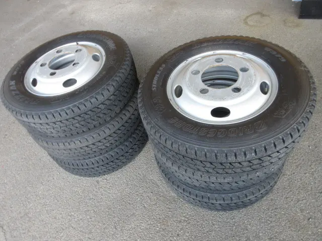 いすゞ エルフ 2RG-NHS88A(4WD)の写真48