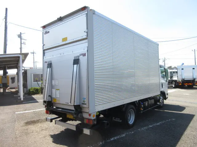 いすゞ エルフ 2RG-NMR88AN(2WD)の写真4