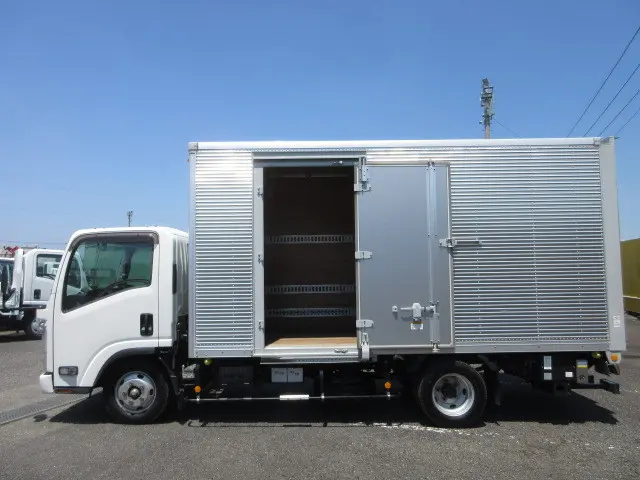いすゞ エルフ 2RG-NMR88AN(2WD)の写真6