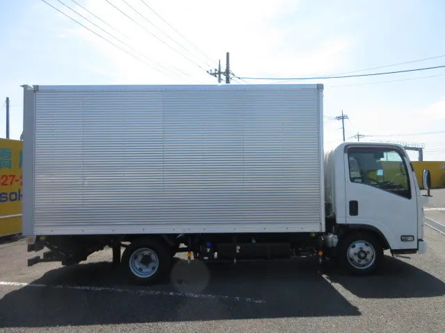 いすゞ エルフ 2RG-NMR88AN(2WD)の写真7