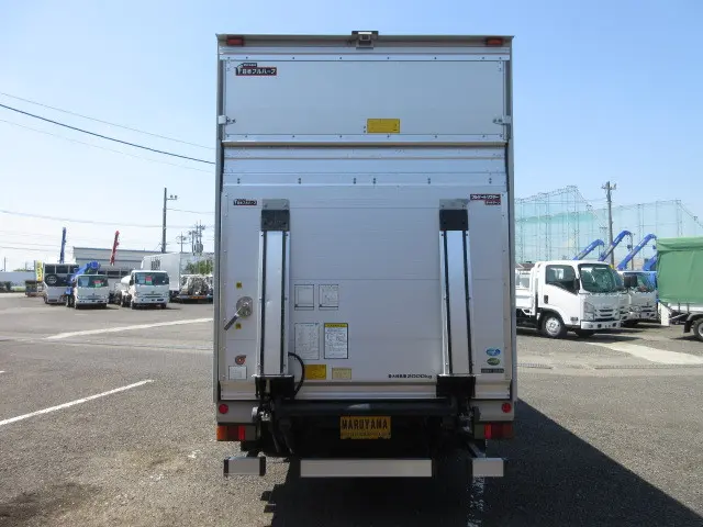 いすゞ エルフ 2RG-NMR88AN(2WD)の写真8