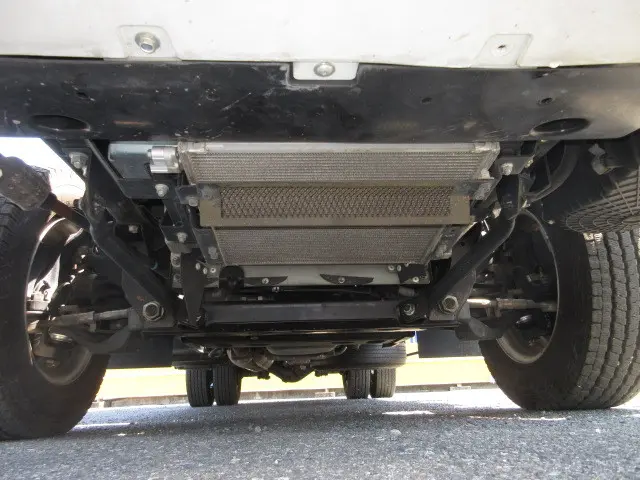 いすゞ エルフ 2RG-NMR88AN(2WD)の写真37