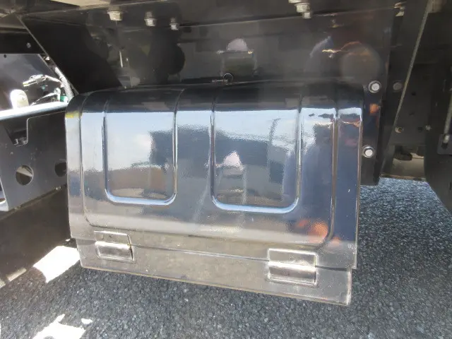 いすゞ エルフ 2RG-NMR88AN(2WD)の写真40
