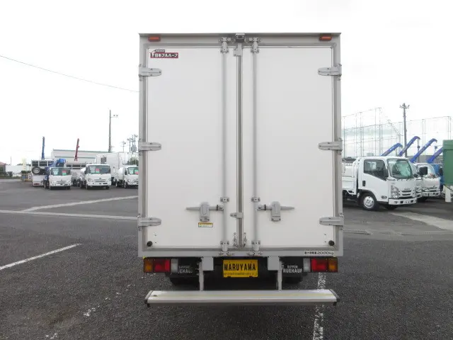 いすゞ エルフ TRG-NLR85AN(2WD)の写真7