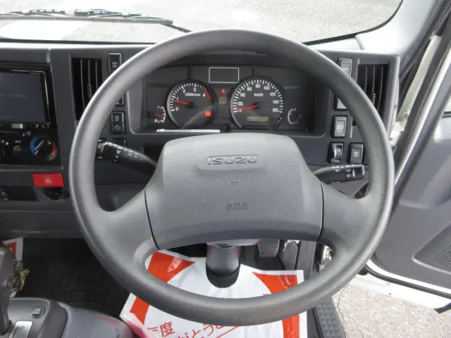いすゞ エルフ TRG-NLR85AN(2WD)の写真17