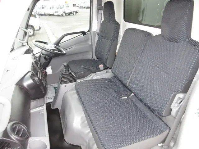 日野 デュトロ 2KG-XZU712M(2WD)の写真29
