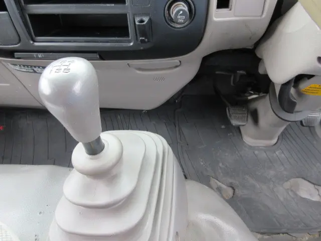トヨタ ダイナ BDG-XZU508V(2WD)の写真24