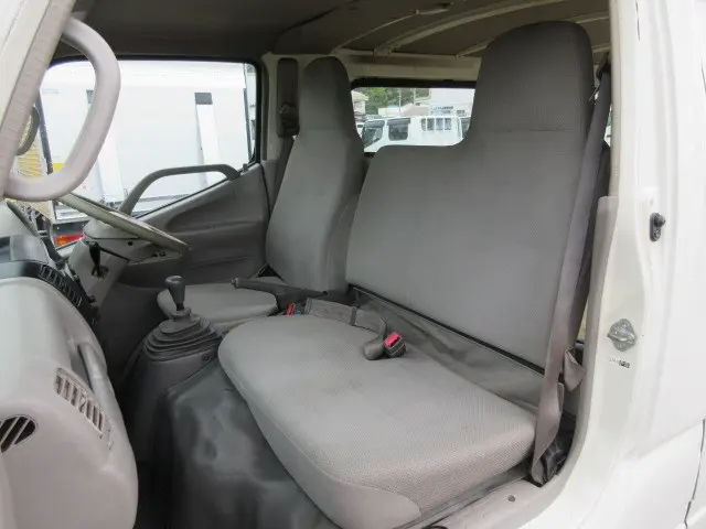 トヨタ ダイナ BDG-XZU508V(2WD)の写真26