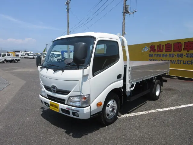 日野 デュトロ TKG-XZU685M(4WD)の写真1