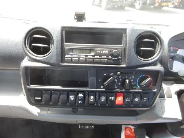 日野 デュトロ TKG-XZU685M(4WD)の写真16