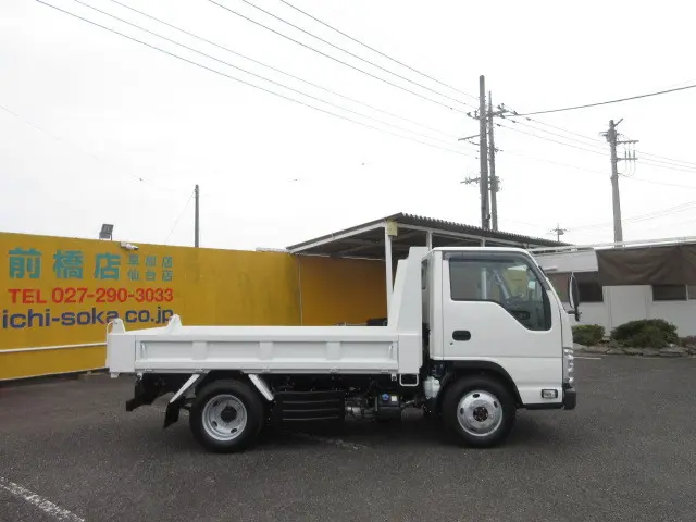 いすゞ エルフ 2PG-NKS88AD(4WD)の写真6