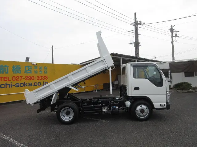 いすゞ エルフ 2PG-NKS88AD(4WD)の写真14