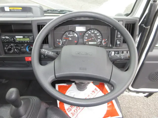 いすゞ エルフ 2PG-NKS88AD(4WD)の写真22