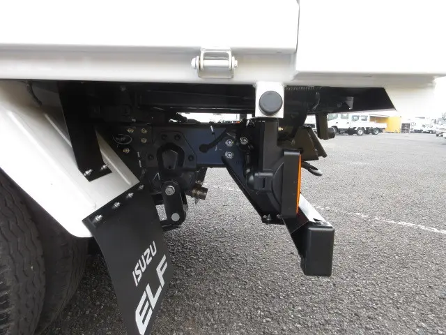 いすゞ エルフ 2PG-NKS88AD(4WD)の写真40