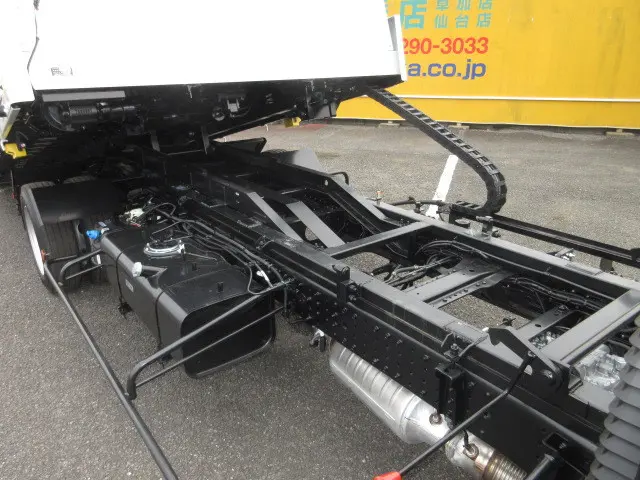 三菱 キャンター 2RG-FEB80(2WD)の写真18