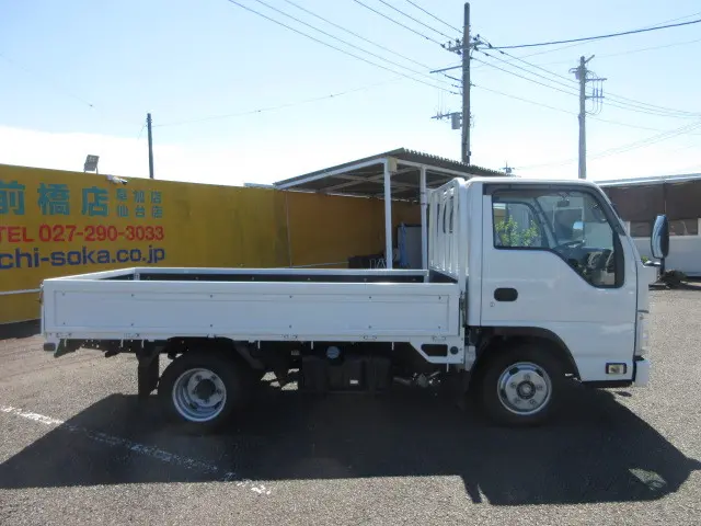 いすゞ エルフ TRG-NJR85A(2WD)の写真6
