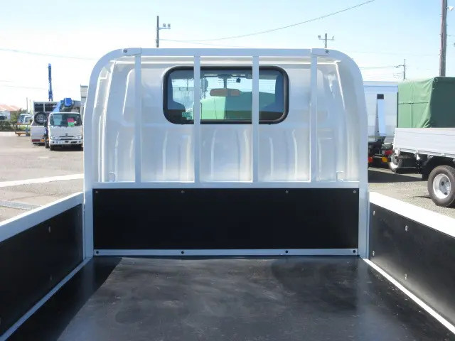 いすゞ エルフ TRG-NJR85A(2WD)の写真11