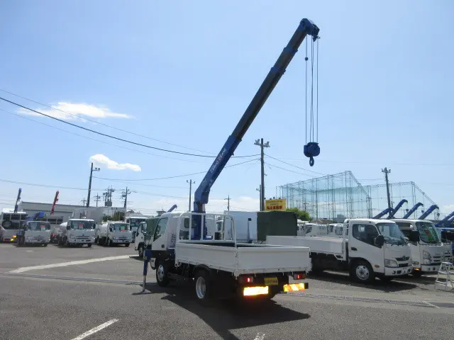 日野 デュトロ TKG-XZU685M(4WD)の写真9