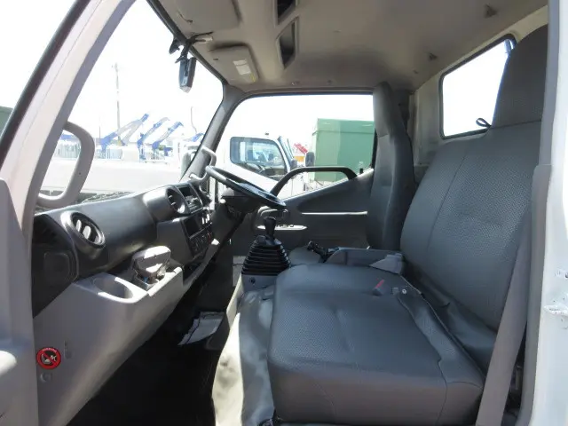 日野 デュトロ TKG-XZU685M(4WD)の写真24