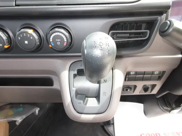 三菱 キャンター 2TG-FBA00(2WD)の写真17