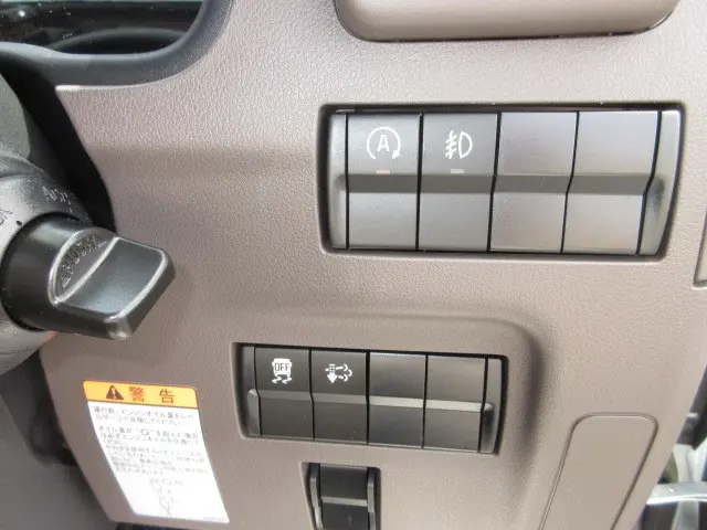 三菱 キャンター 2TG-FBA00(2WD)の写真19