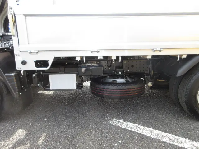 三菱 キャンター 2TG-FBA00(2WD)の写真37